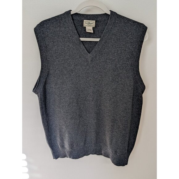 Vtg L.L. Bean Men’s V-Neck Sweater Vest 100% Lambswool Gray Size M Grandpa core - Picture 1 of 7